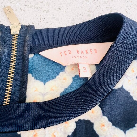 Ted Baker Blouse, Ted size 3, US size 8 - Picture 7 of 8